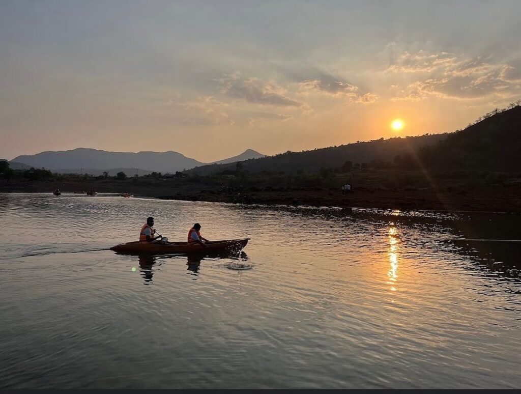 Pawna lake place to visit in Lonavala