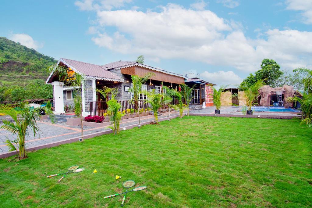 premium-4-bhk-private-swimming-pool-villa-lonavala